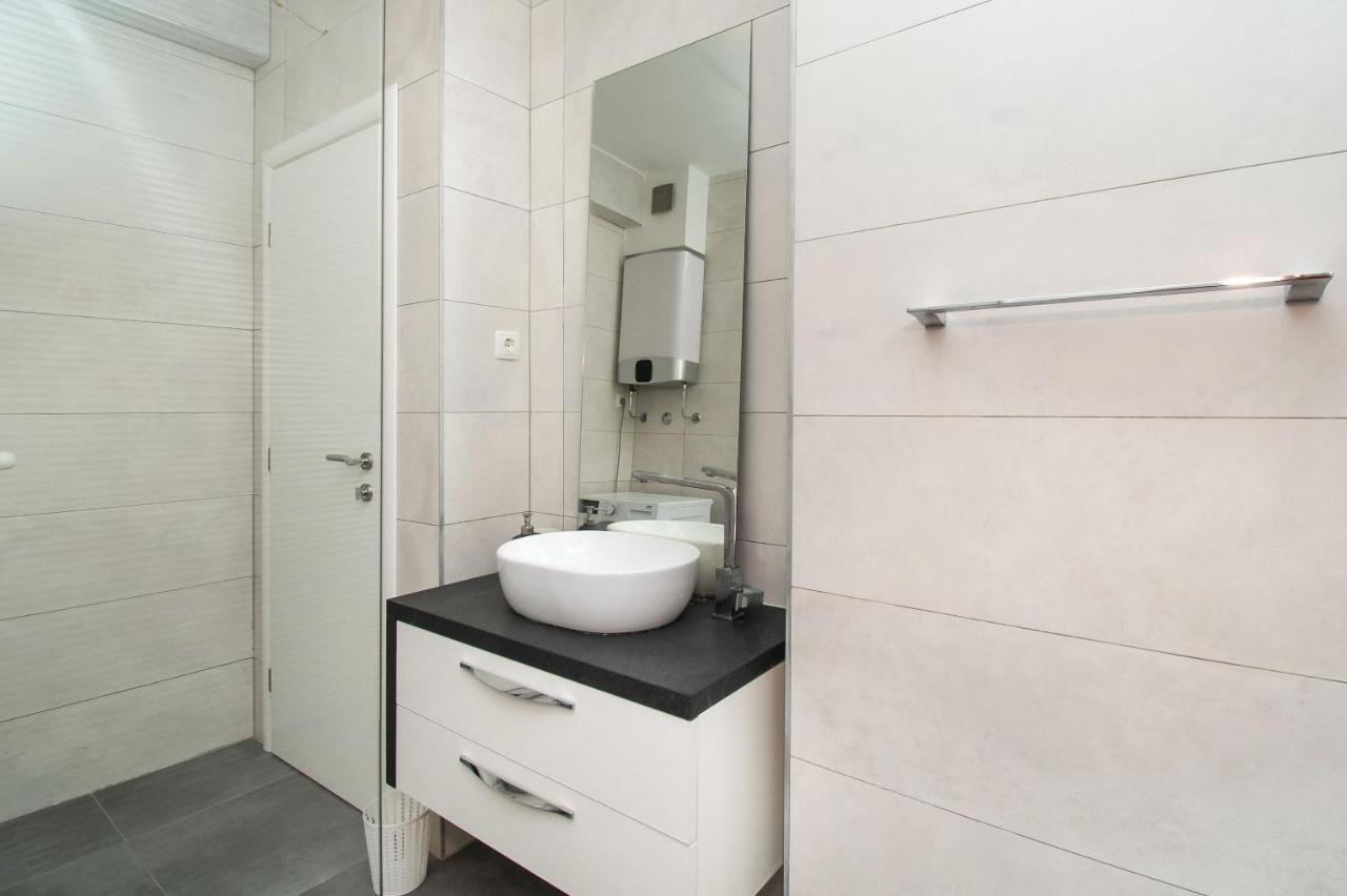 Apartments Slavica ヴォディツェ エクステリア 写真