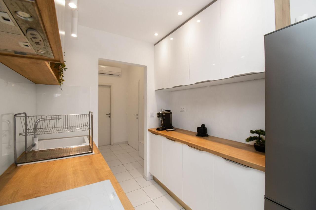 Apartments Slavica ヴォディツェ エクステリア 写真